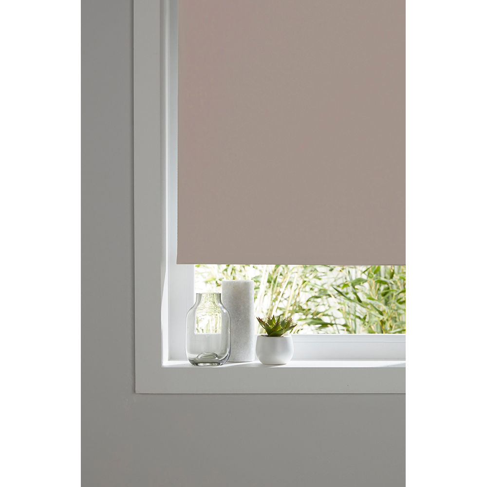 Jaluzea termica opaca tip rulou Pama COLOURS, 45 x 195 cm, poliester, maro