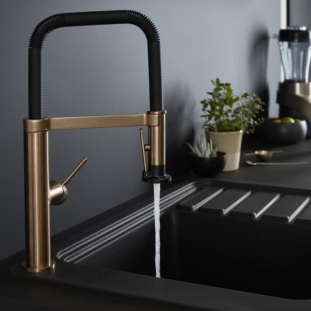 Baterie bucatarie GOODHOME Kamut, extractibil, alama sanitara, bronz-negru