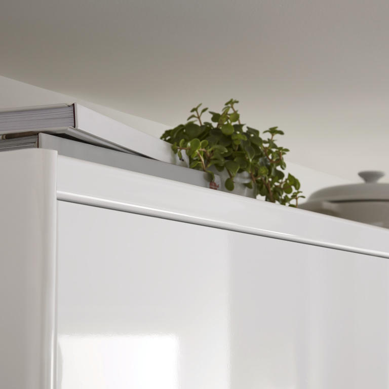 Cornisa GOODHOME Stevia/Garcinia, 3.5 x 240 cm, mdf, alb lucios