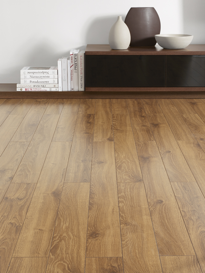 Parchet laminat, stejar, 10 mm, HDF, AC3, 1.598 mp/cutie Kronopol