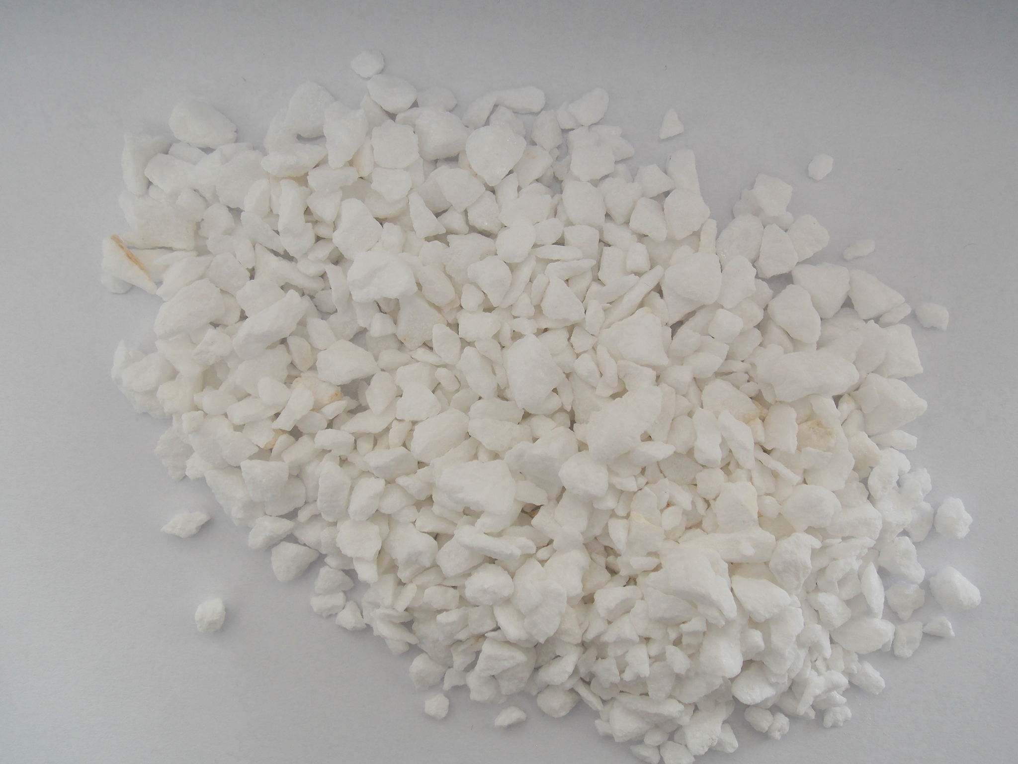 Piatra decorativa marmura R10-16, interior-exterior, alb, 0.8 - 1.2 cm, 20 Kg
