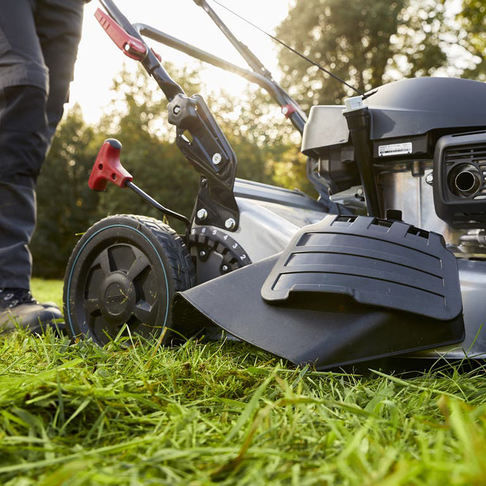 Masina de tuns iarba ERBAUER Honda, Benzina, 3.6CP, 145CC, latime taiere 46 cm, cos 65L, argintiu-negru