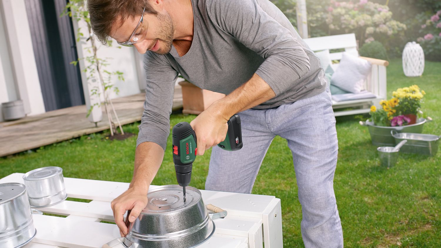 Masina de gaurit si insurubat Bosch UniversalDrill, 18V, 1.5Ah, 40Nm
