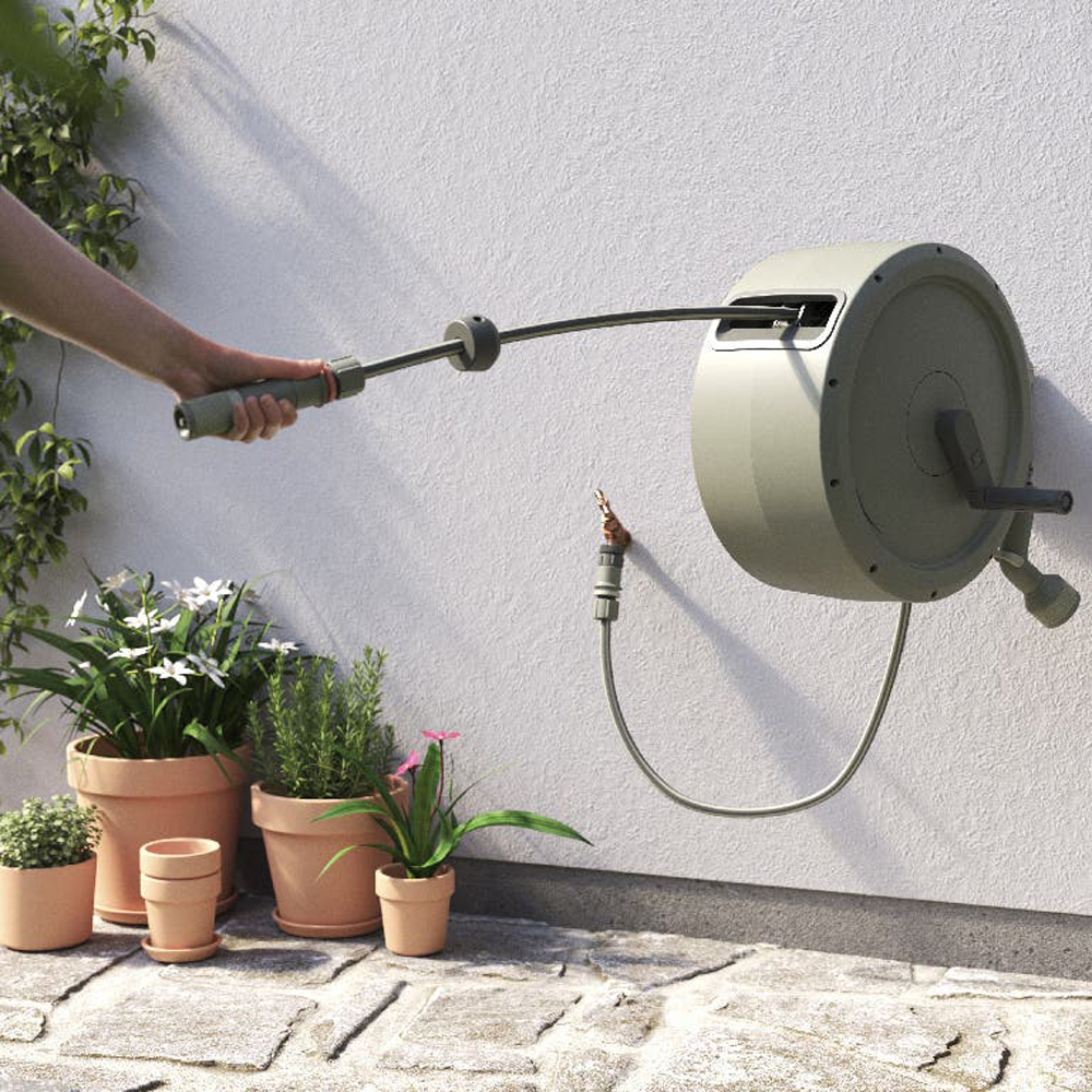 Derulator manual de perete cu furtun gradina Verve, 25m