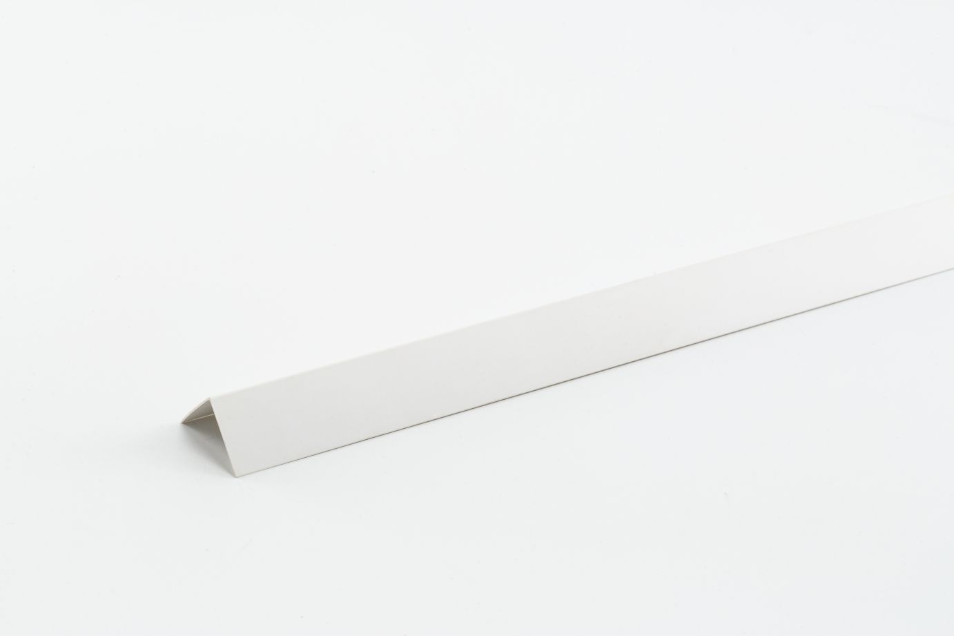 Protectie colt PVC, 25x25 mm