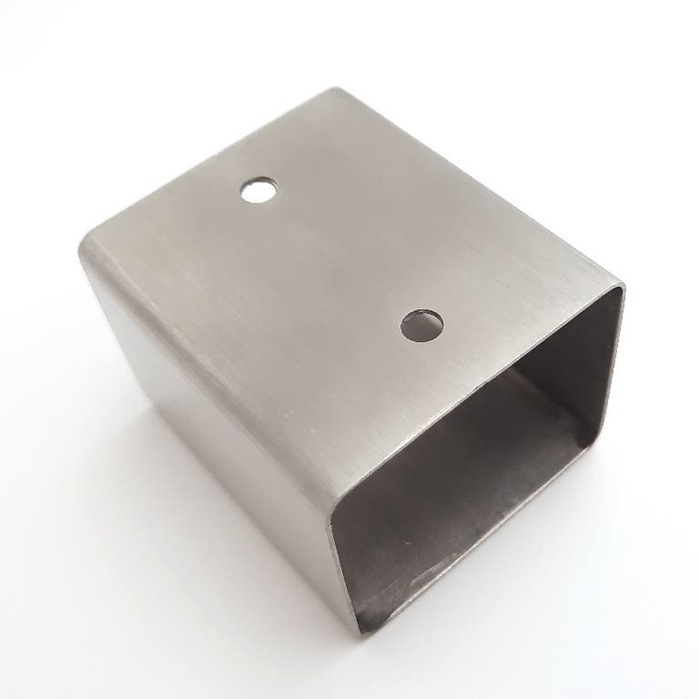 Conector mana curenta patrata, 5.2 x 4.2 x 6 cm, inox