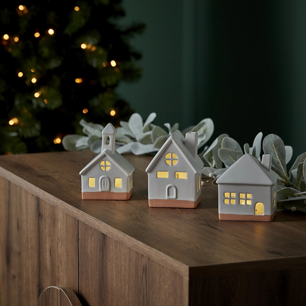 Set 3 decoratiuni casa LED, 10.5-13.5 cm x 8-8.5 cm x 9-9.5 cm, ceramica, alb