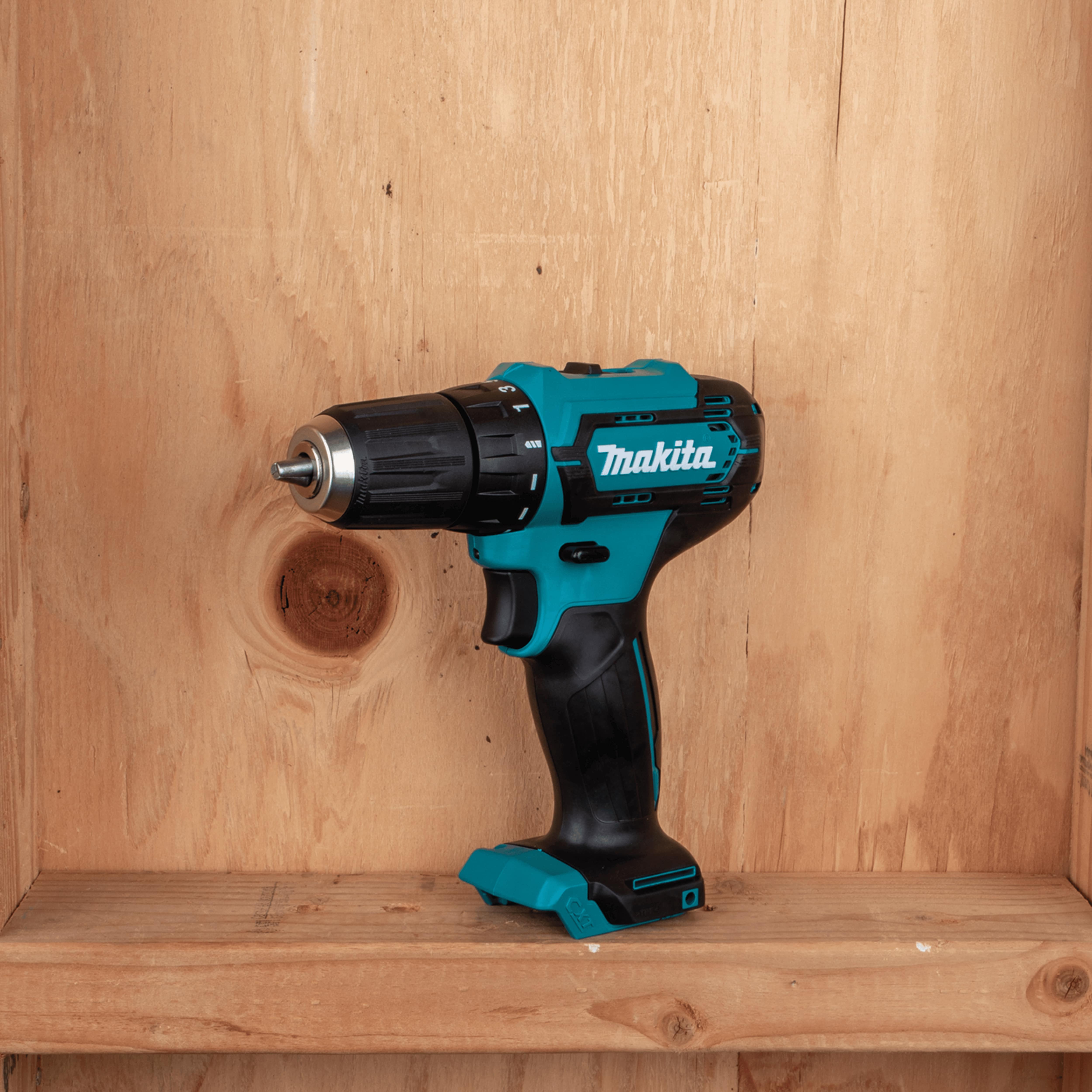 Set Makita CLX224X Masina de gaurit si insurubat 30Nm, Masina de insurubat cu impact 110Nm, 12V, 2 x 1.5 Ah, Valiza aluminiu