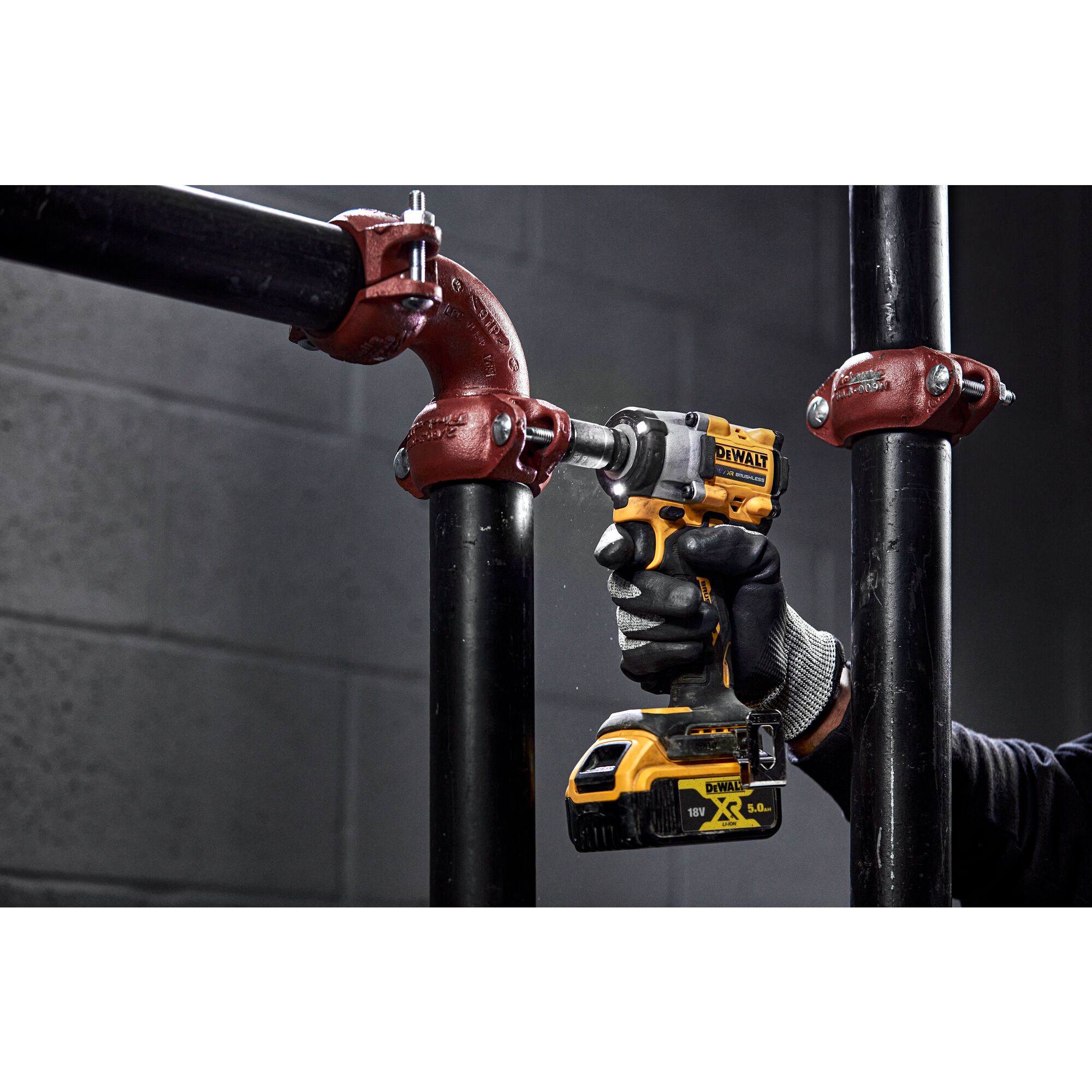 Masina de insurubat cu impact Dewalt DCF922N-XJ, 18V, 1500RPM, 610Nm, fara acumulator