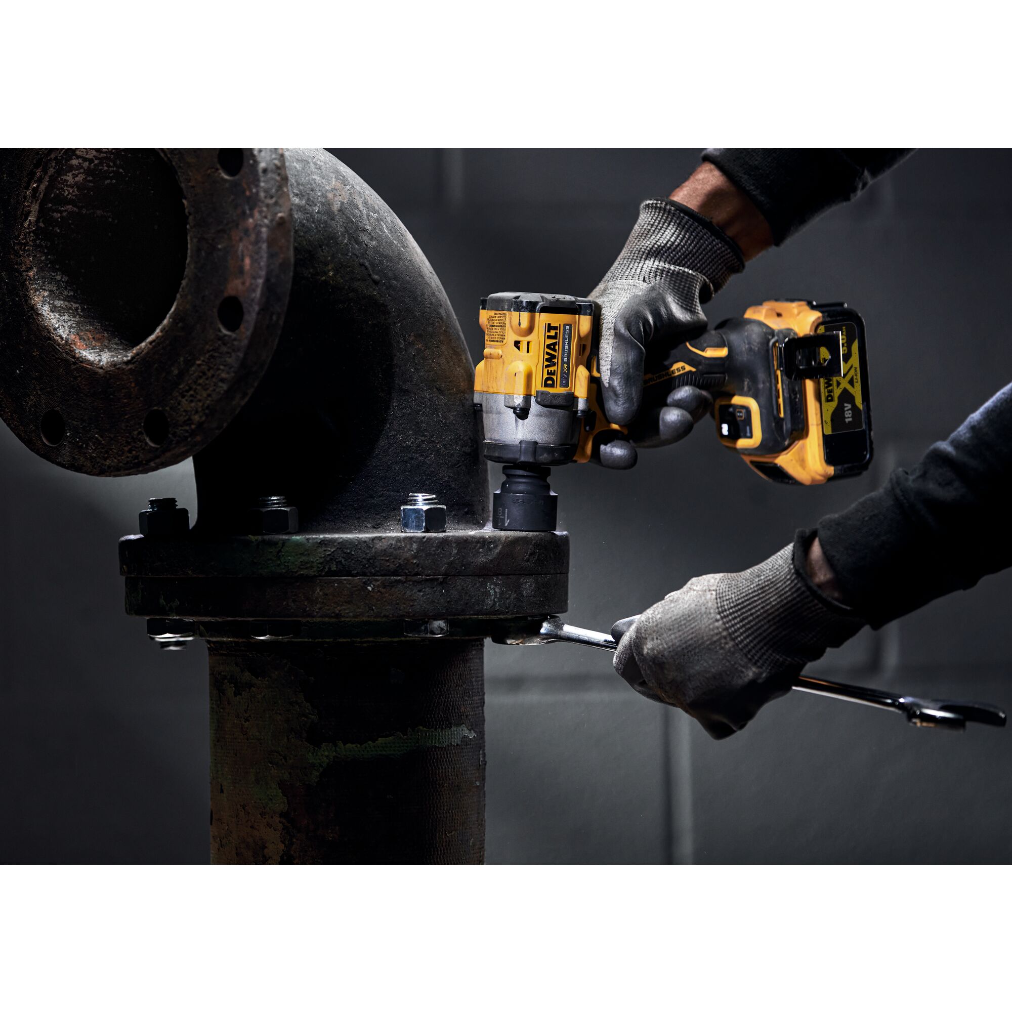 Masina de insurubat cu impact Dewalt DCF922N-XJ, 18V, 1500RPM, 610Nm, fara acumulator
