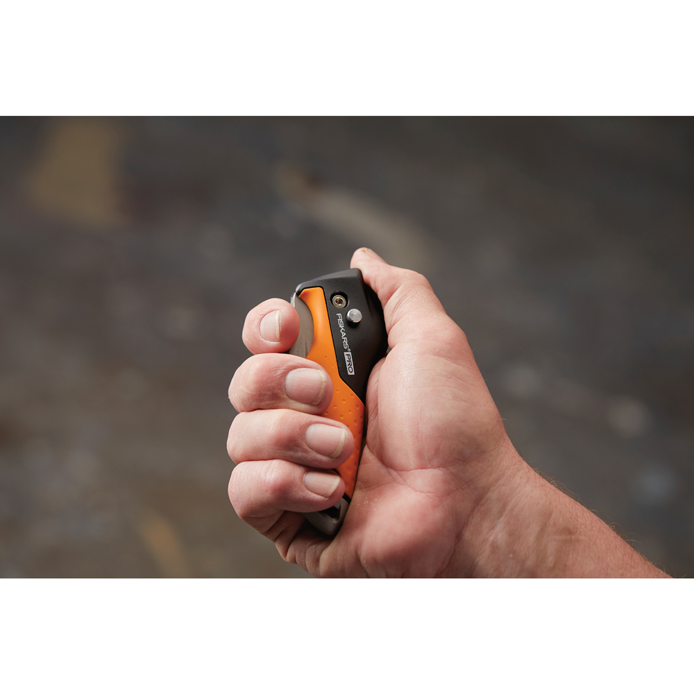 Cutit utilitar FISKARS CarbonMax, pliabil, metal, negru