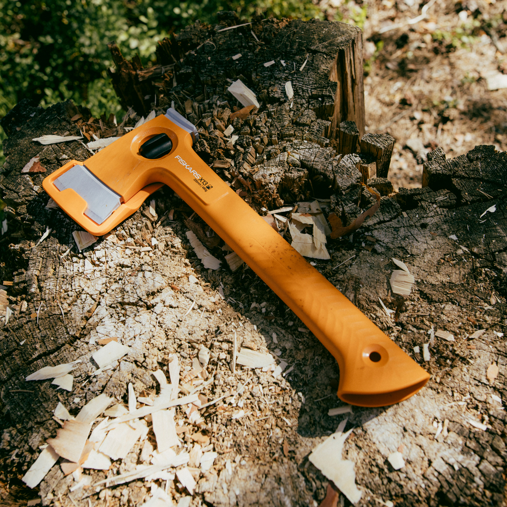 Topor camping FISKARS X13, 33cm, 480g