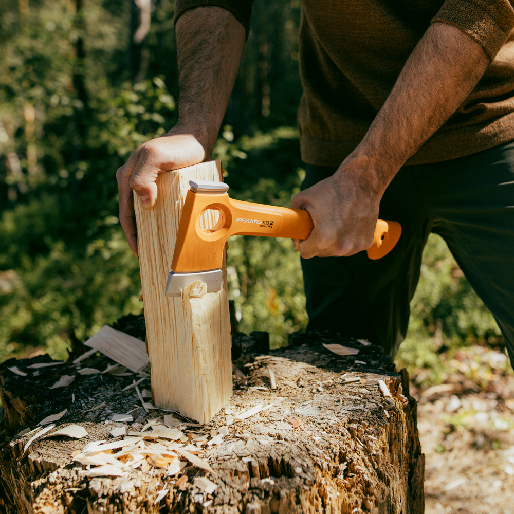 Topor camping FISKARS X13, 33cm, 480g