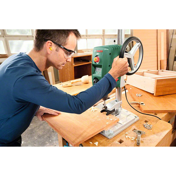 Masina de gaurit pentru banc BOSCH PBD 40, 710 W, 2500 RPM