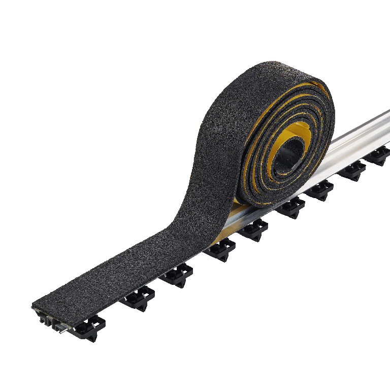 Banda pentru pardoseala/dusumea GOODHOME Areto, 200 x 5.5 x 0.4 cm, elastomer, negru