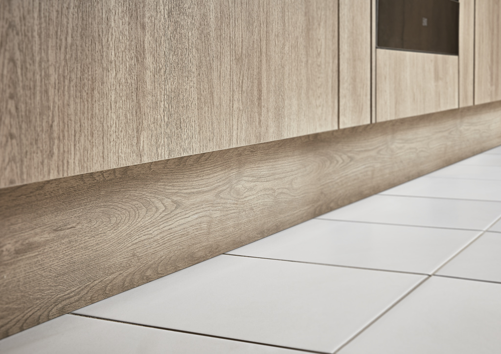 Plinta bucatarie GOODHOME Chia, 15 x 240 cm, stejar