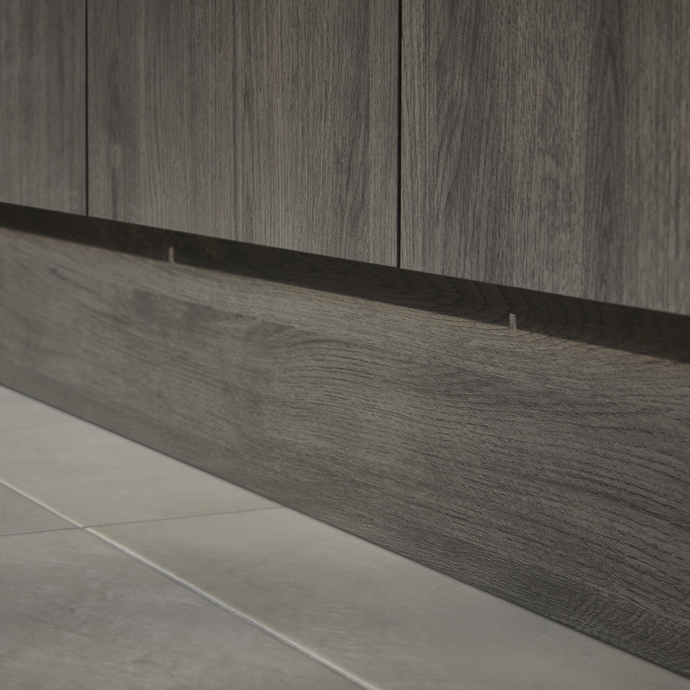 Plinta GoodHome Chia, 240 x 15 x 1.6 cm, gri stejar