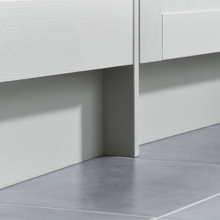Plinta de bucatarie, PAL, gri, aspect lemn, 2400mm x16mm x 150mm Alpinia