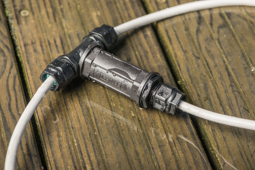 Conector in T DIALL, 12.1 x 9.1 cm, 3 poli, IP68, poliamida si TPE, negru