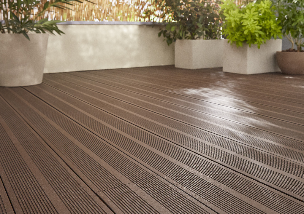 Dusumea pentru terasa KLIKSTROM Premium, 220 x 14.5 x 2.1 cm, WPC, maro