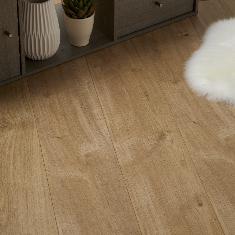 Parchet laminat 8 mm, stejar, acoperire per cutie 1.996 mp, AC4, HDF  GoodHome