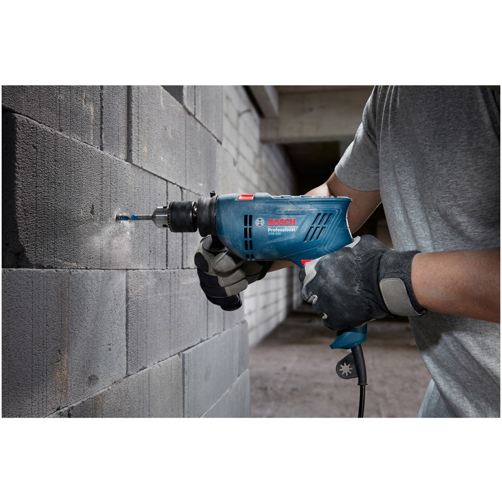 Masina de gaurit cu percutie Bosch Professioanal GBB600, 600W, 3000RPM, mandrina rapida 13mm