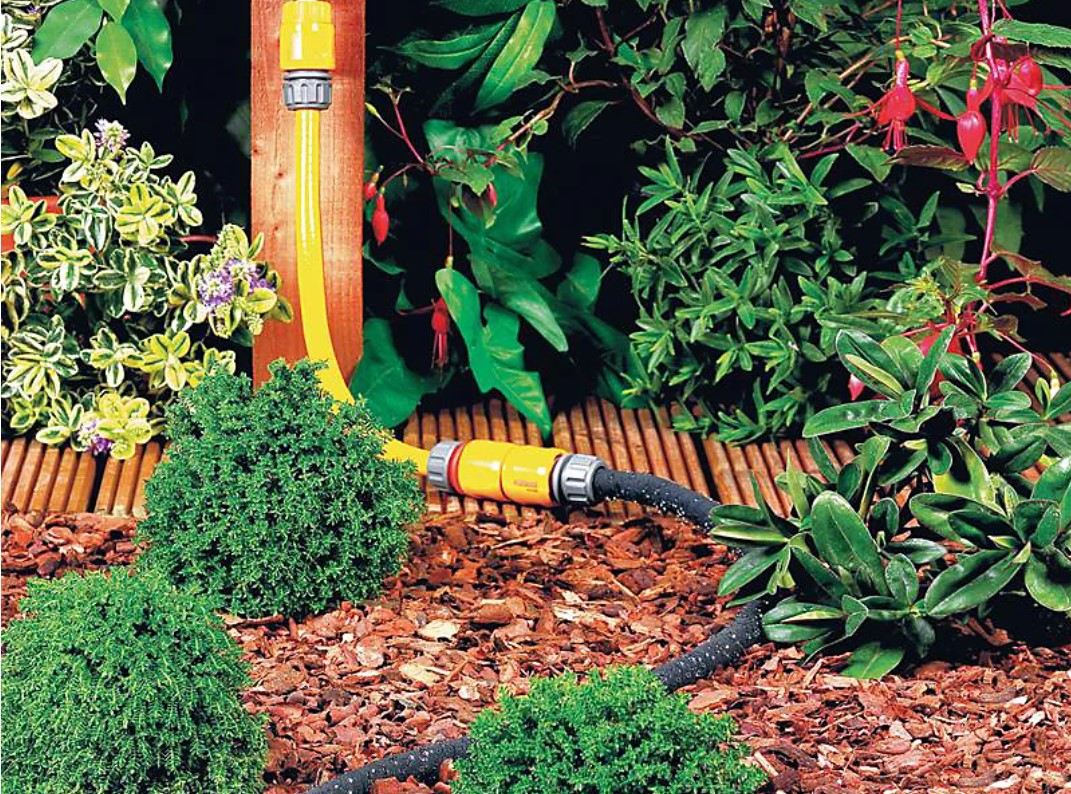 Furtun de irigare, poros Hozelock, 15 m, diametru 12,5 mm (1/2 inch)