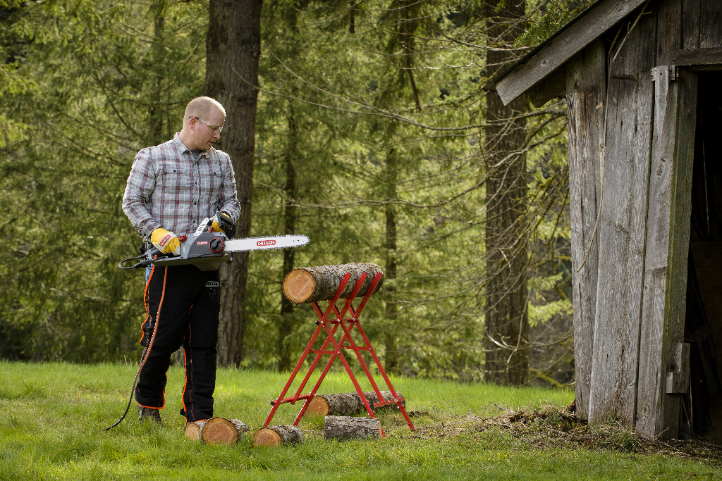 Fierastrau electric pe lant (Drujba) Oregon CS1500-40, 2400W, lama 40 cm, 6.45 kg