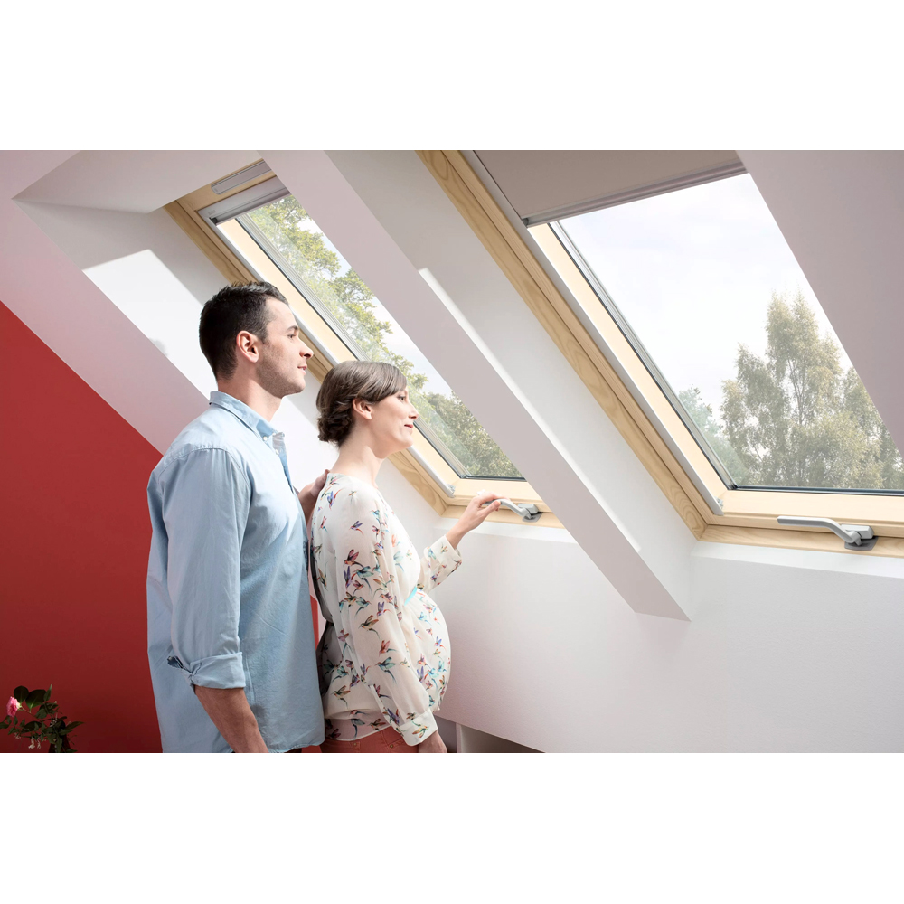Fereastra mansarda VELUX Basic GZL FK06, lemn, operare de jos, 66 x 118 cm, natur