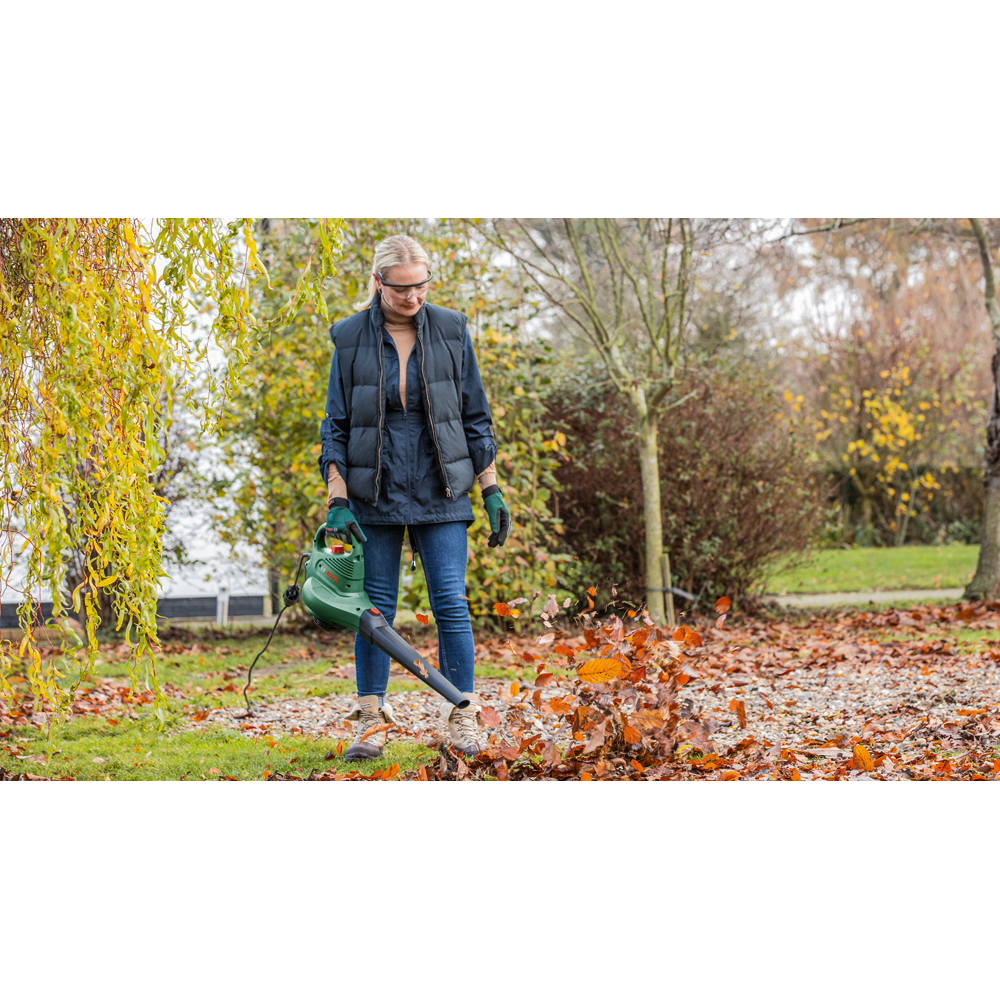 Suflanta BOSCH Universal Garden Tidy 2300, 576 m/h, 2300W, sac 45l, verde
