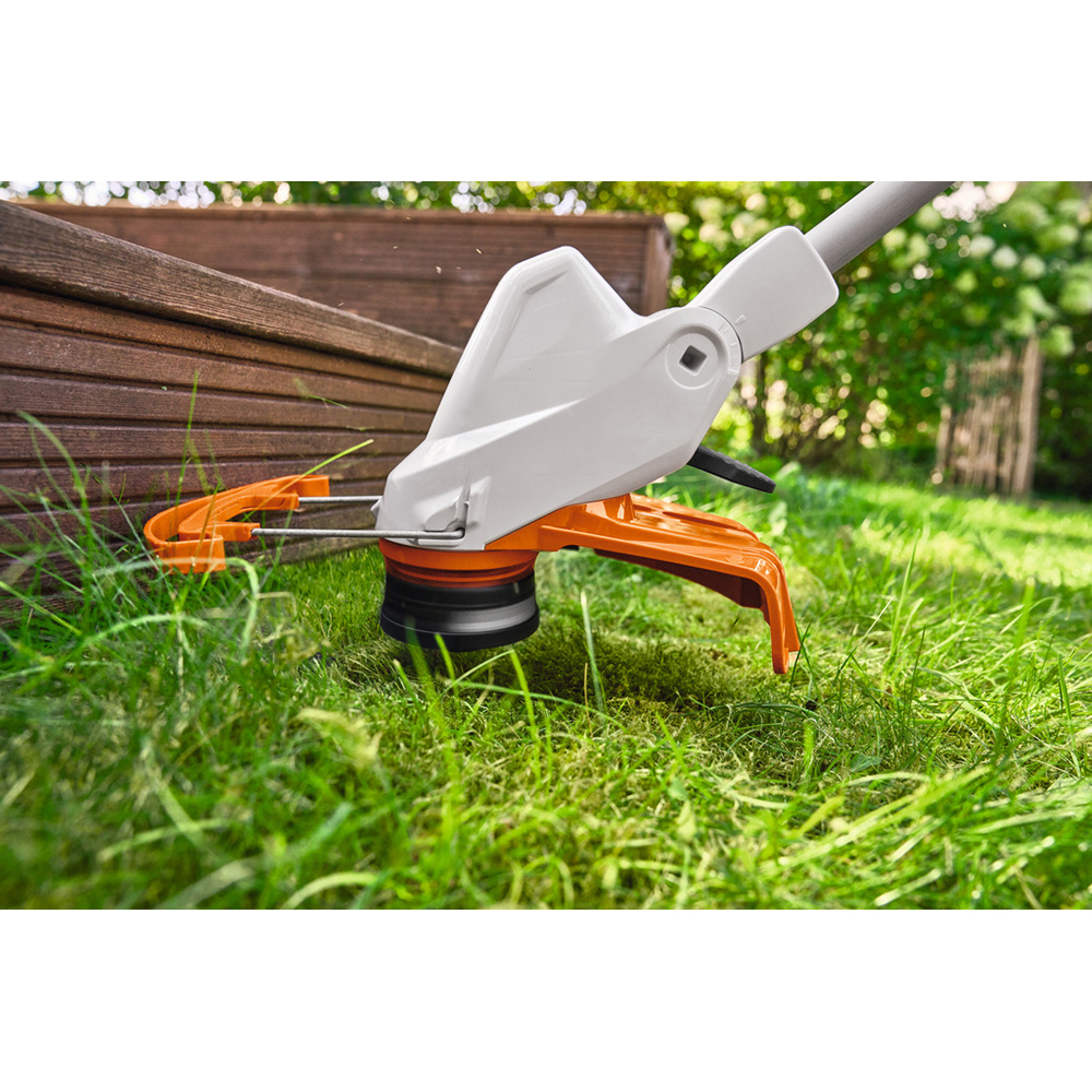 Trimmer electric gazon STIHL FSA 50.0, 300W, latime lucru 28cm, fara acumulator