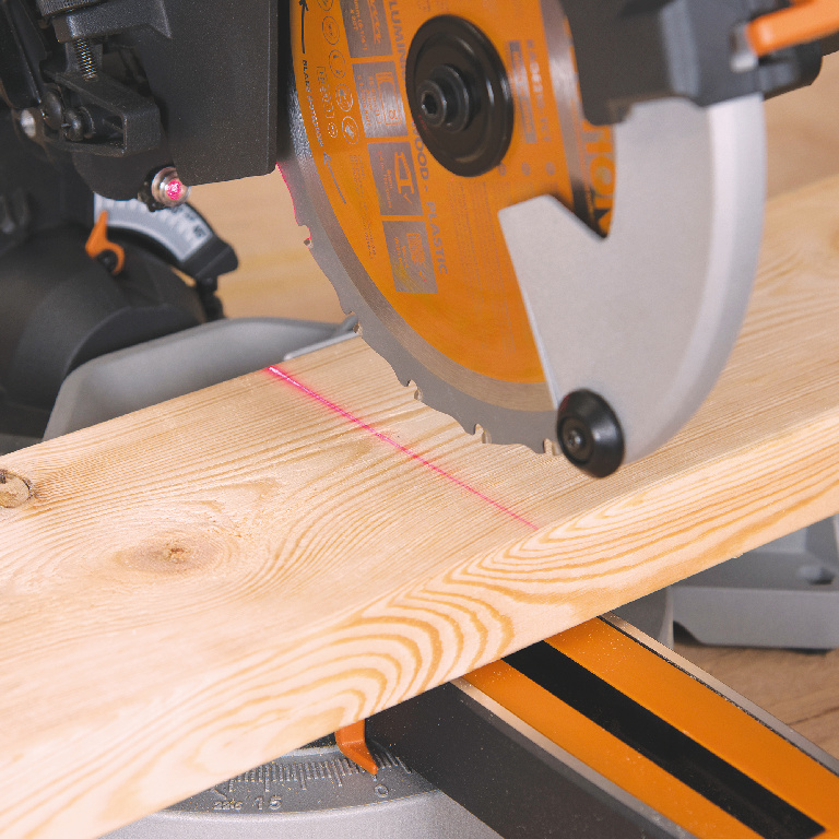 Fierastrau circular Evolution, 1500 W, 3750 rpm, cu fir