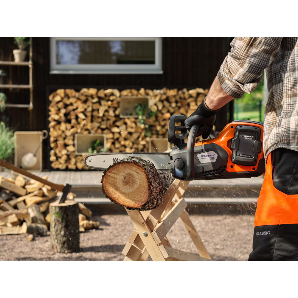 Fierastrau electric cu lant (Drujba) HUSQVARNA 242i, 36V, 7.7 Ah, lama 40 cm