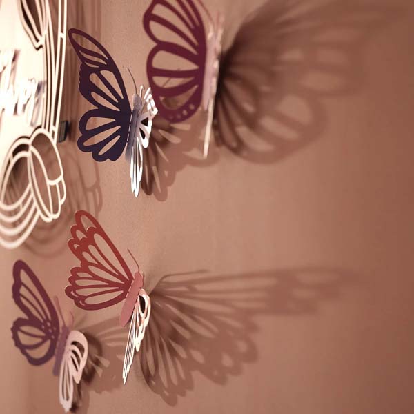 Decoratiune perete Colorful Butterfly, 17 x 14 cm, roz, albastru