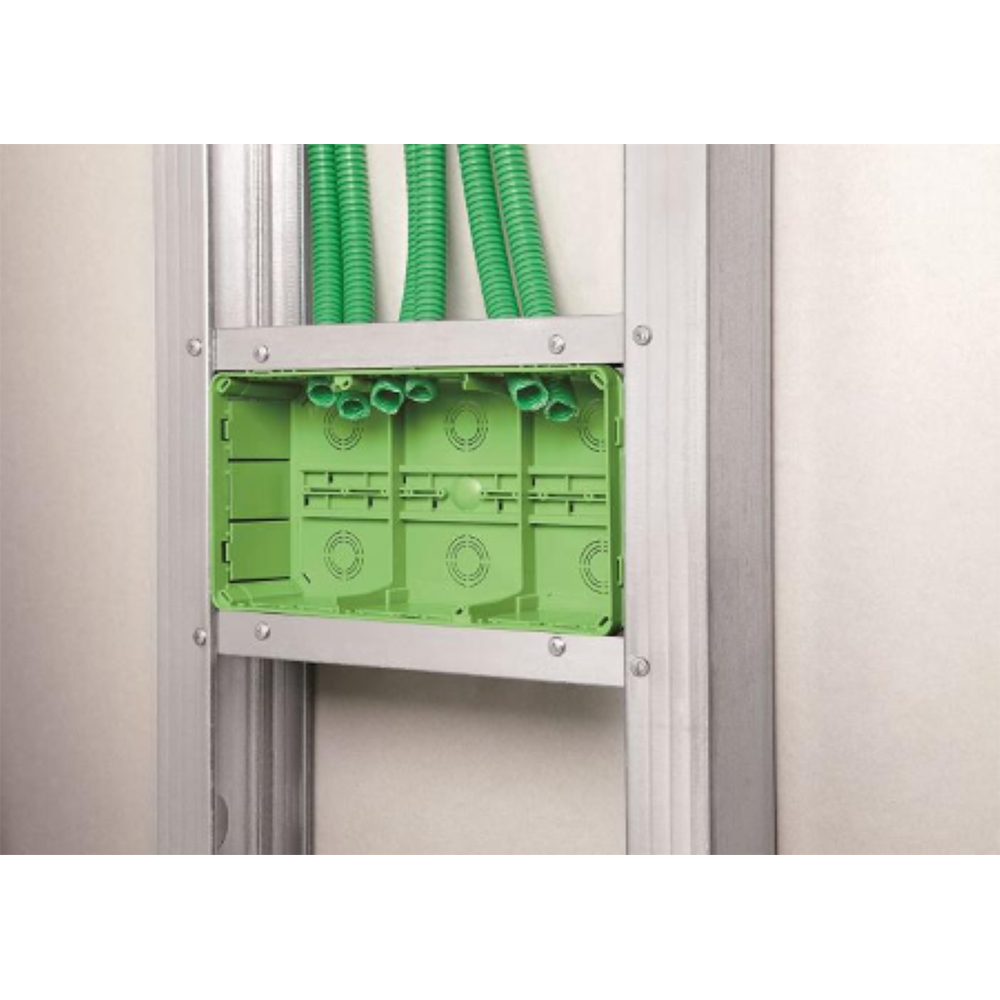 Doza GEWISS GW48006PM, 4,5 posturi, verde