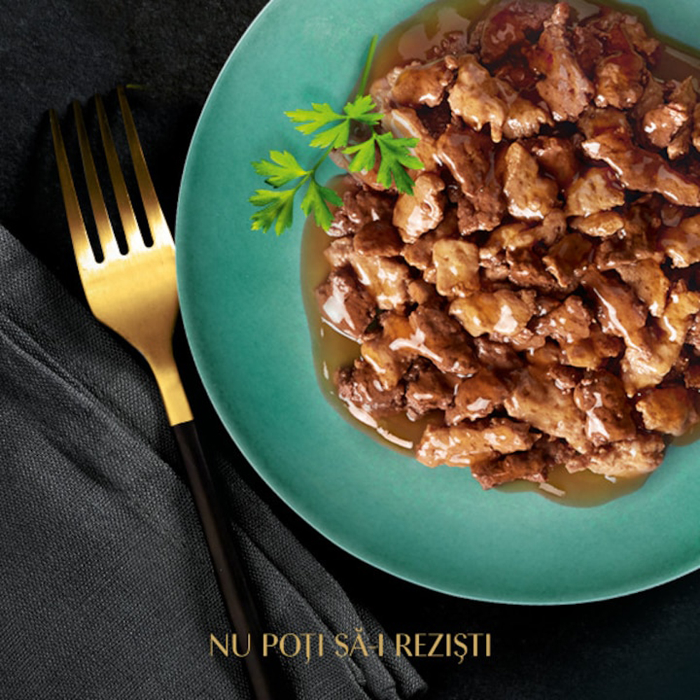 Hrana umeda pentru pisici SHEBA Select Slices, Adult, Vita si pui in sos, 85 g