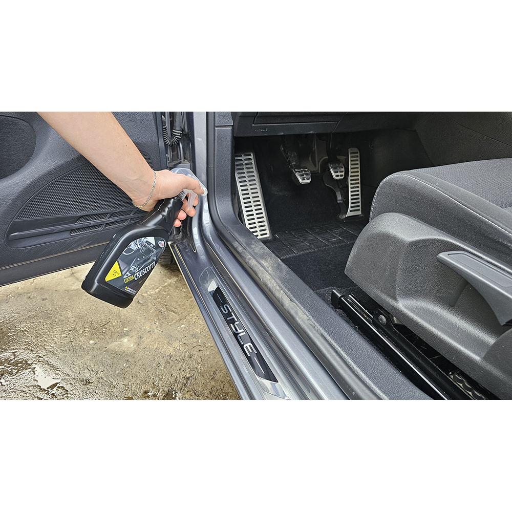Solutie curatat plastic interior OTOTOP, 750ml