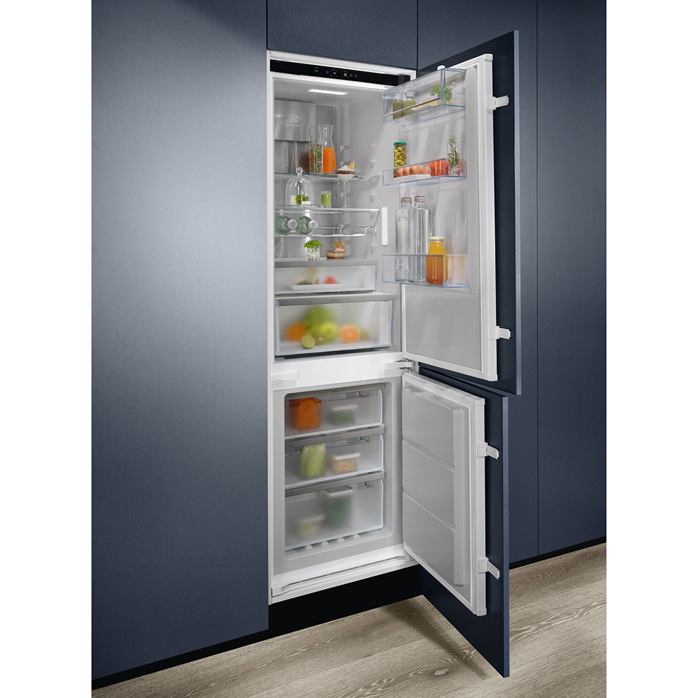Combina frigorifica incorporabila ELECTROLUX ENC8MD18S, No Frost, 248 l, H 177.2 cm, Clasa D