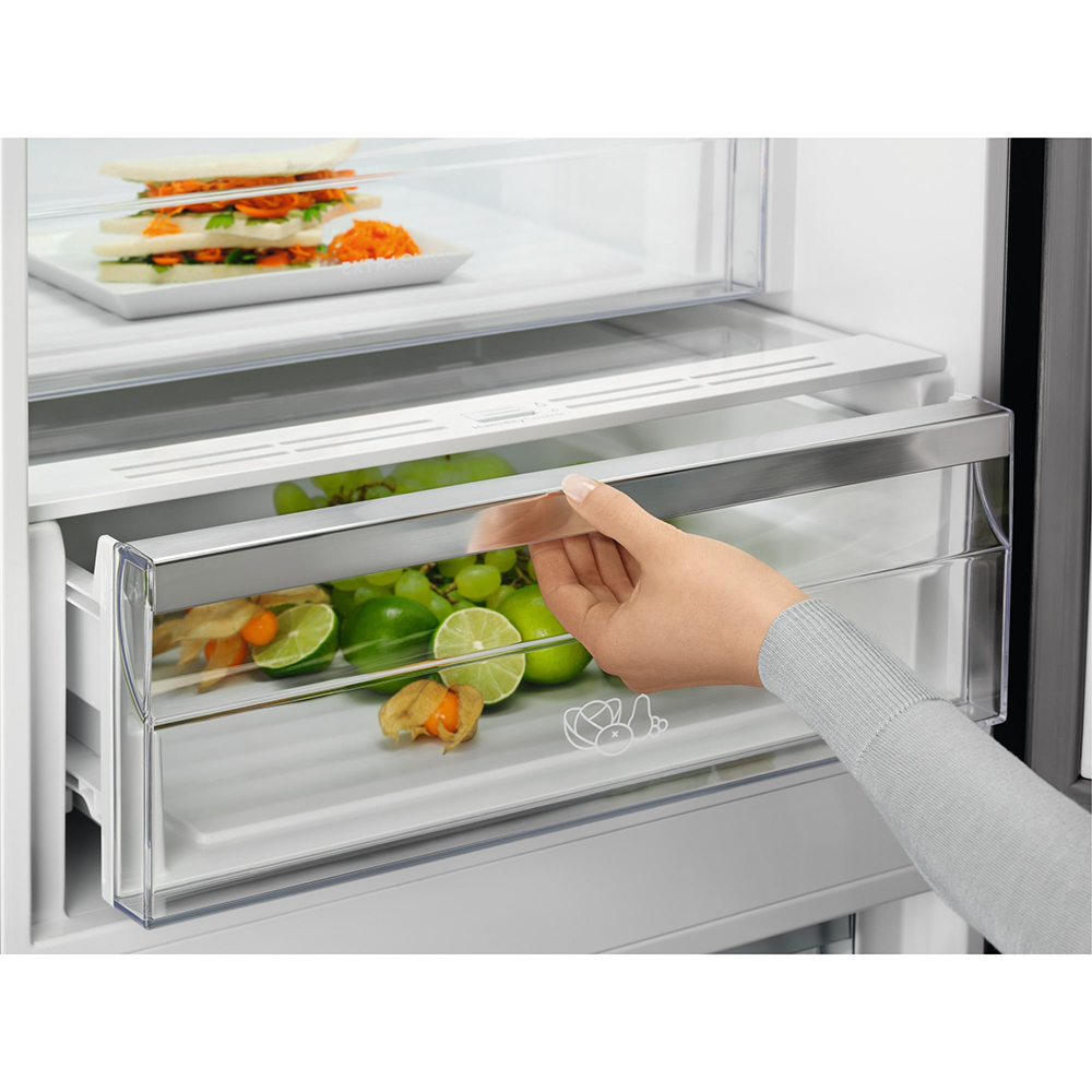 Combina frigorifica ELECTROLUX LNT7ME32X3, No Frost, 331 l, H 186 cm, Clasa E, argintiu