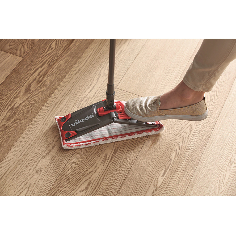 Set galeata cu storcator + mop + maner VILEDA Ultramax, negru-rosu