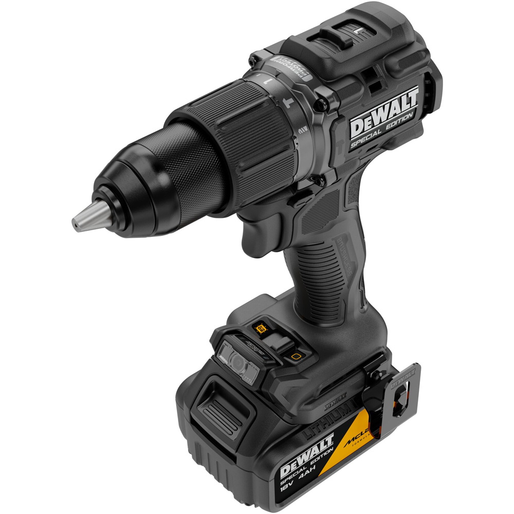 Masina de gaurit si insurubat cu percutie DEWALT x McLaren F1 Team DCD86MM1T-QW, 1x4Ah, 18V, 2000RPM, 90Nm