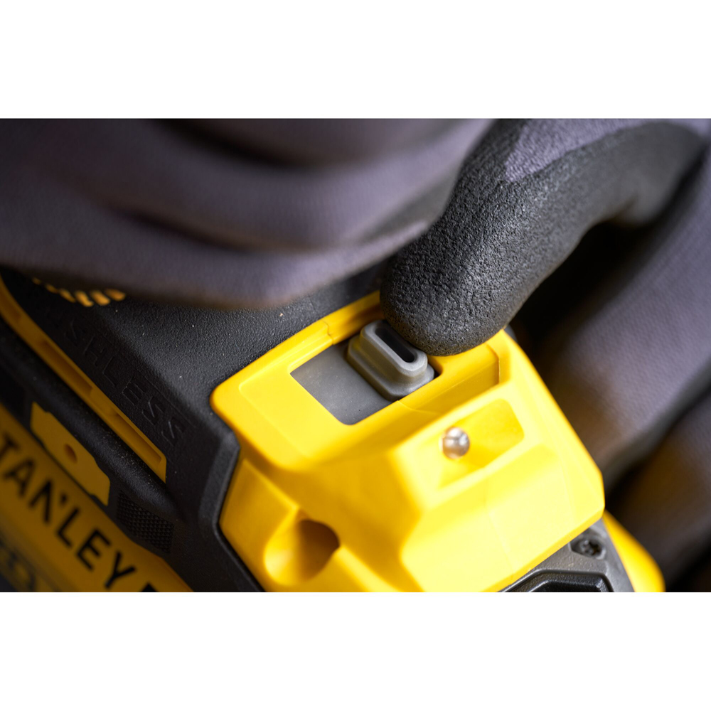 Masina de insurubat cu impact STANLEY FATMAX SFMCF940M1, 18V, 4Ah, 1 acumulator, 2000RPM, 950Nm
