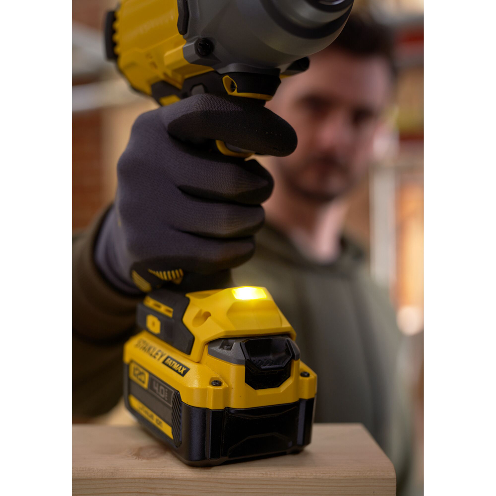 Masina de insurubat cu impact STANLEY FATMAX SFMCF940M1, 18V, 4Ah, 1 acumulator, 2000RPM, 950Nm