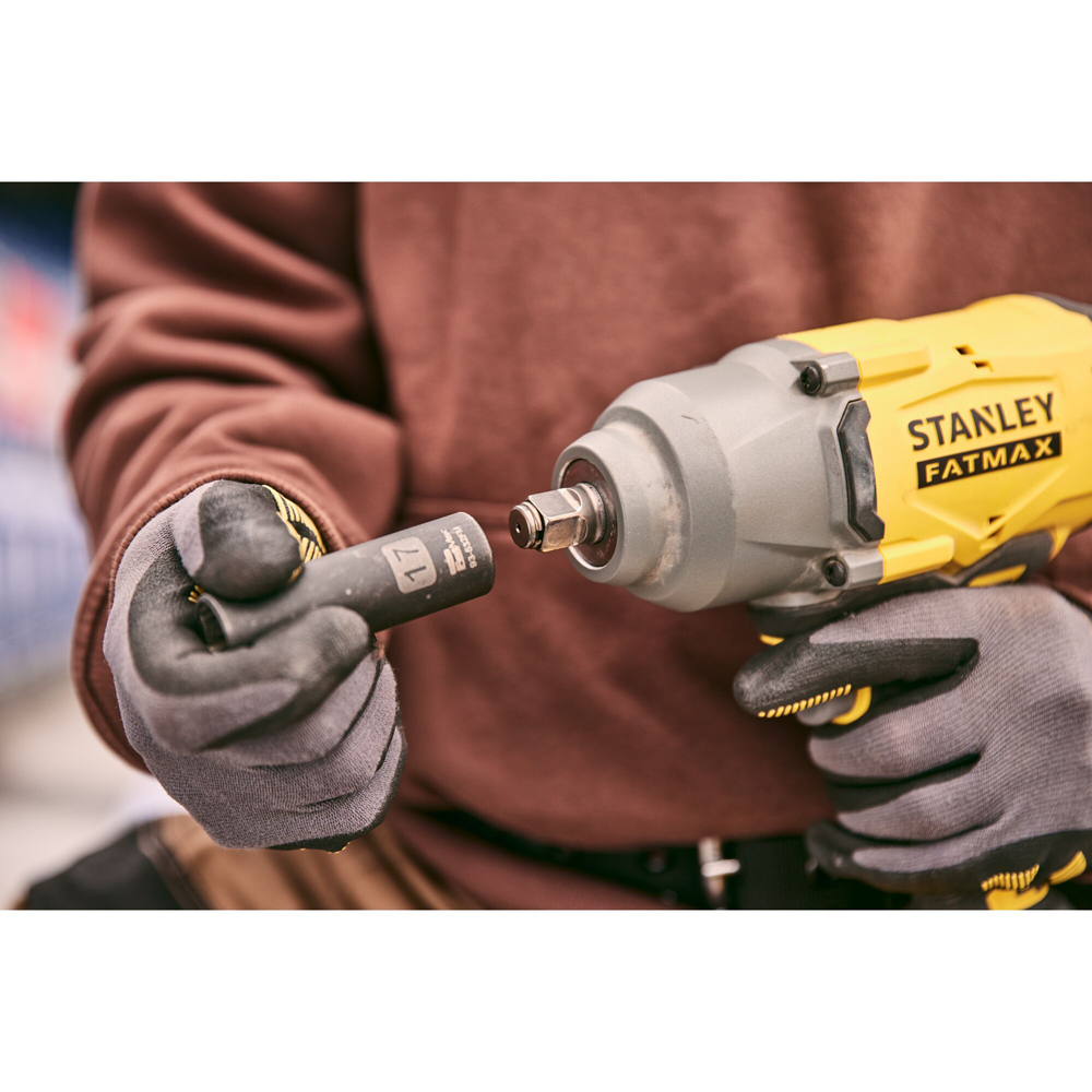 Masina de insurubat cu impact STANLEY FATMAX SFMCF940M1, 18V, 4Ah, 1 acumulator, 2000RPM, 950Nm
