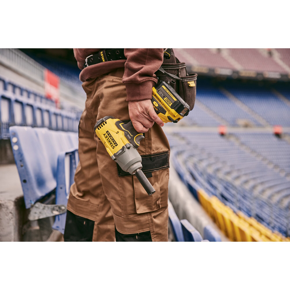 Masina de insurubat cu impact STANLEY FATMAX SFMCF940M1, 18V, 4Ah, 1 acumulator, 2000RPM, 950Nm