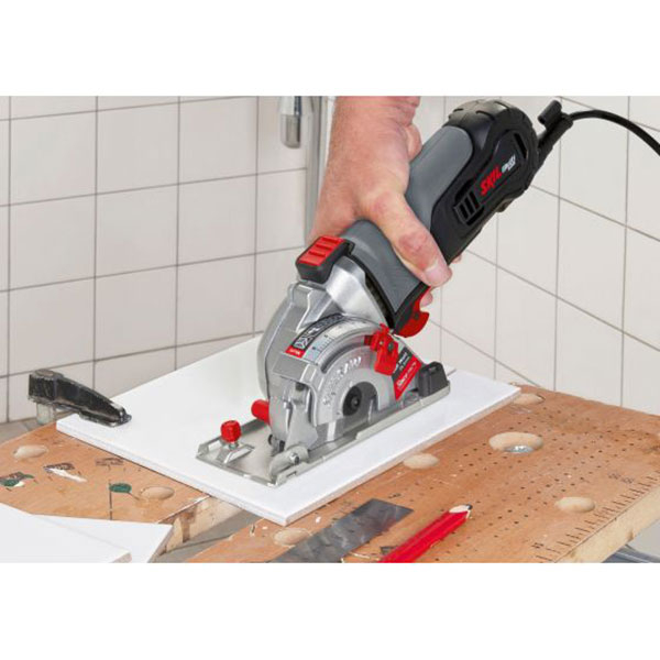 Fierastrau circular SKIL mini F0155330AA, 600W, 6000RPM, disc 85 x 10mm, adancime 28.5mm, 2 panze