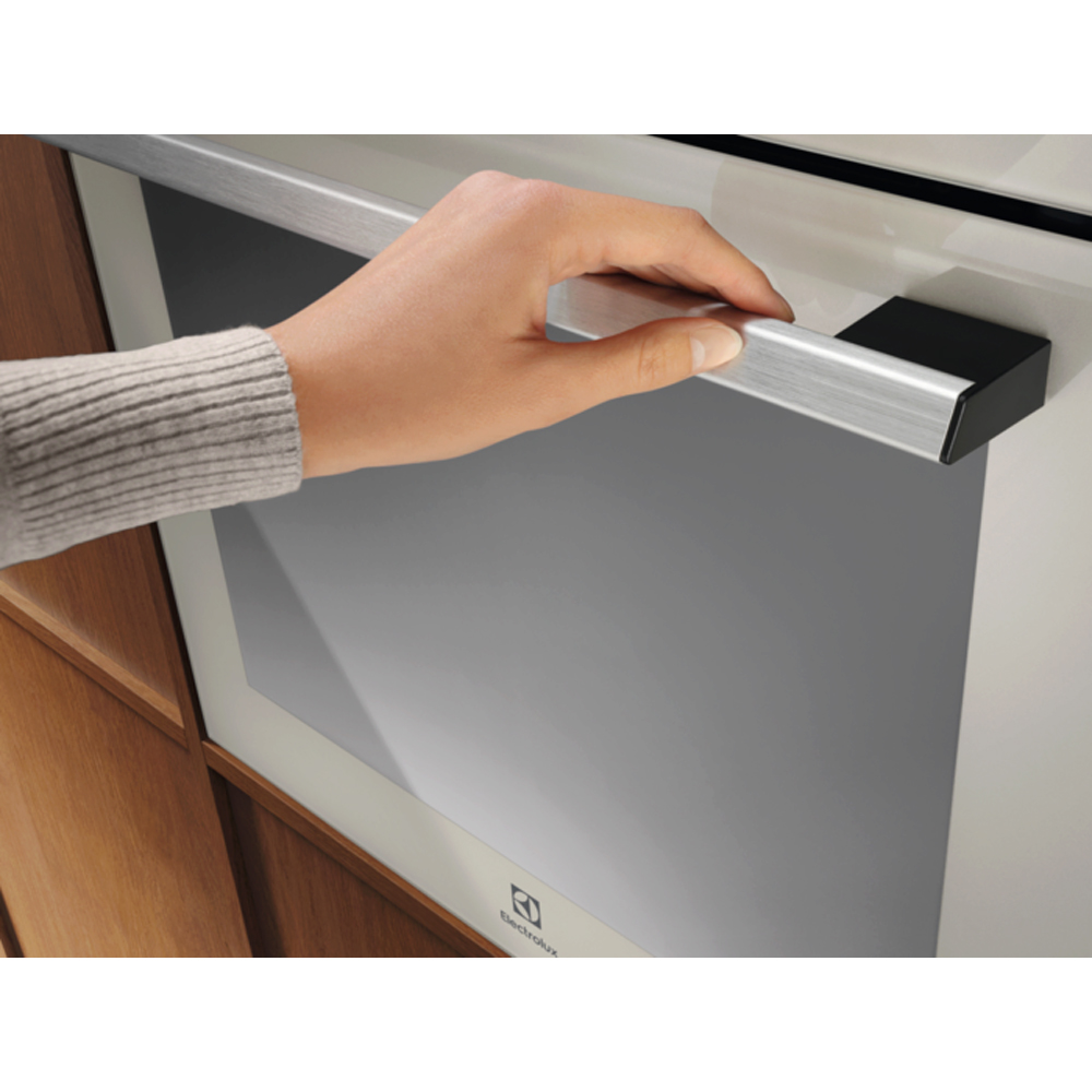 Cuptor incorporabil ELECTROLUX LOE8F38S, Electric, Autocuratare catalitica, 72 l, Clasa A+, crem