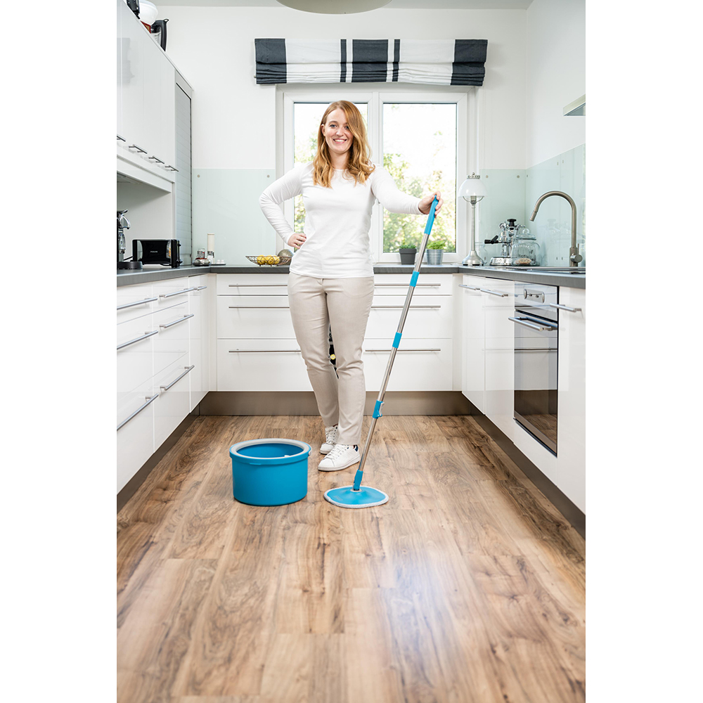 Set mop rotativ + galeata + maner MEDIASHOP Livington Clean Water, albastru