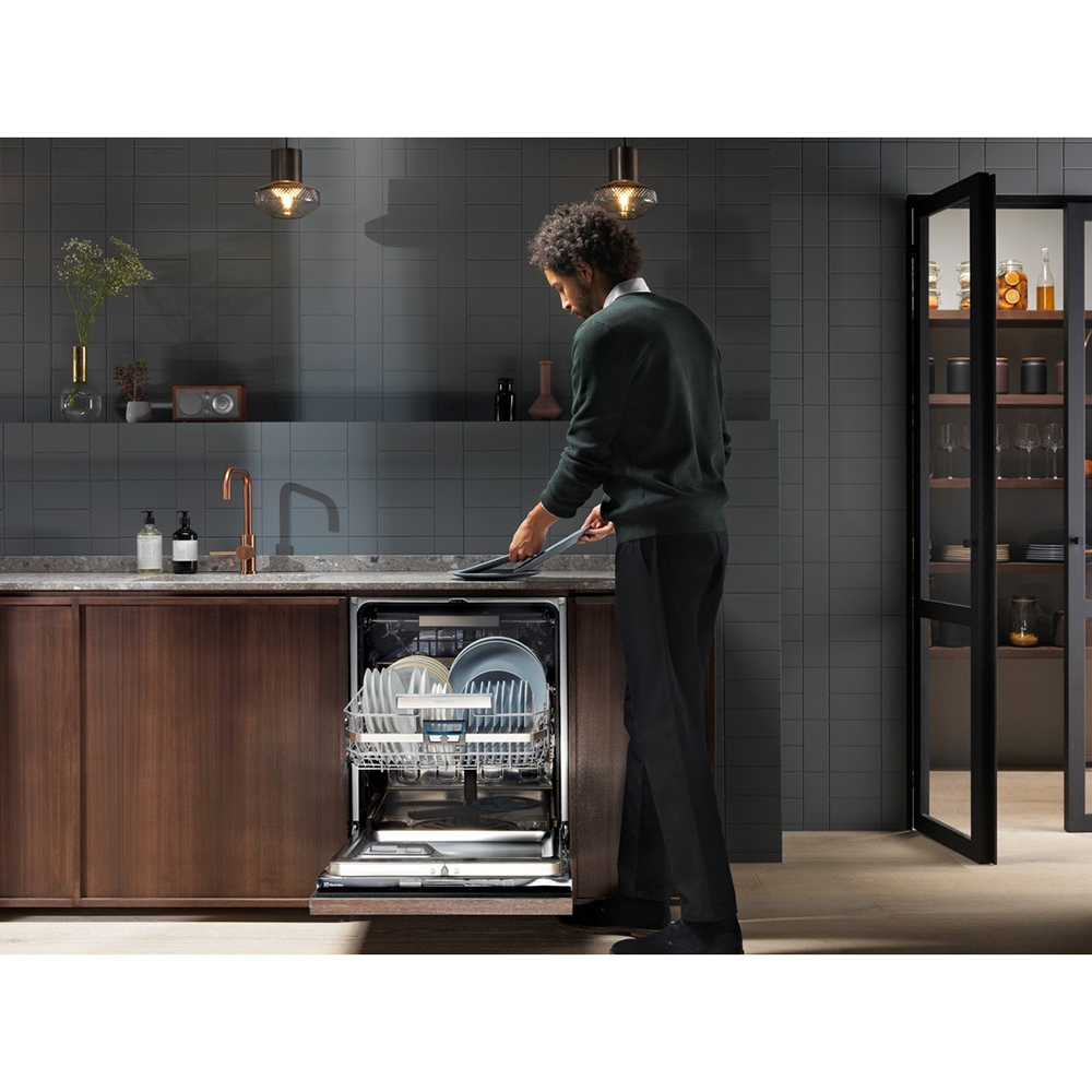 Masina de spalat vase incorporabila ELECTROLUX EEC87400W, 14 seturi, 8 programe, 60 cm, Clasa C, panou comanda negru