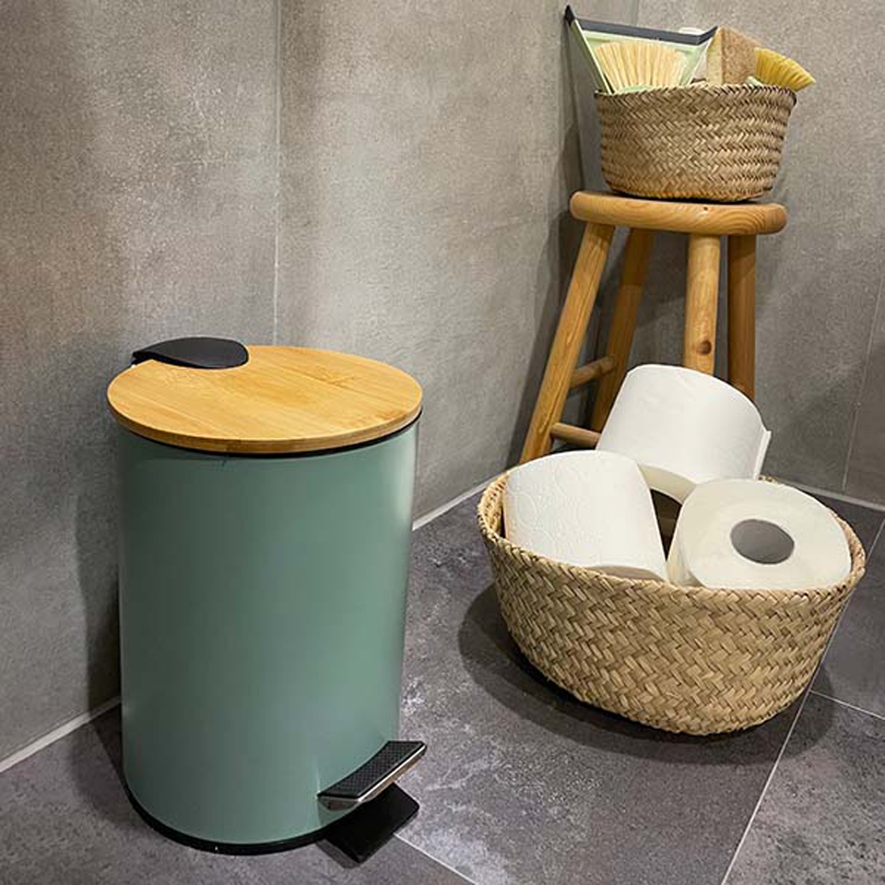 Cos gunoi pentru baie FRANDIS P354363, 3 l, rotund, metal, capac bambus, verde masliniu
